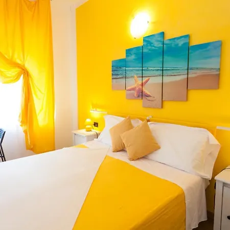 斯特拉海滨酒店 4* 卡莫利