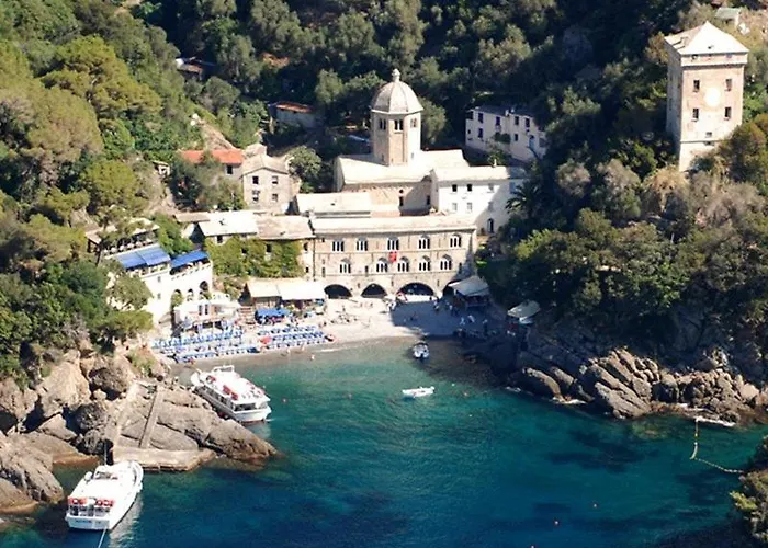 Stella Marina بيت ضيافة 4*